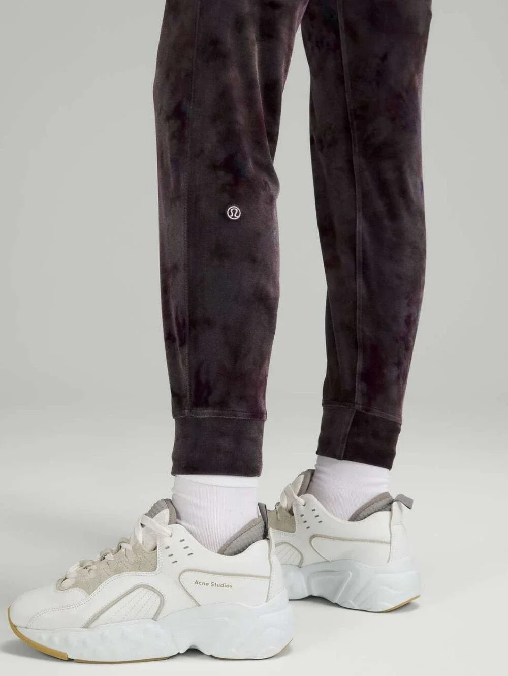 Lululemon Athletica Ready To Crush Velour High Rise Charcoal Gray Jogger Size 6